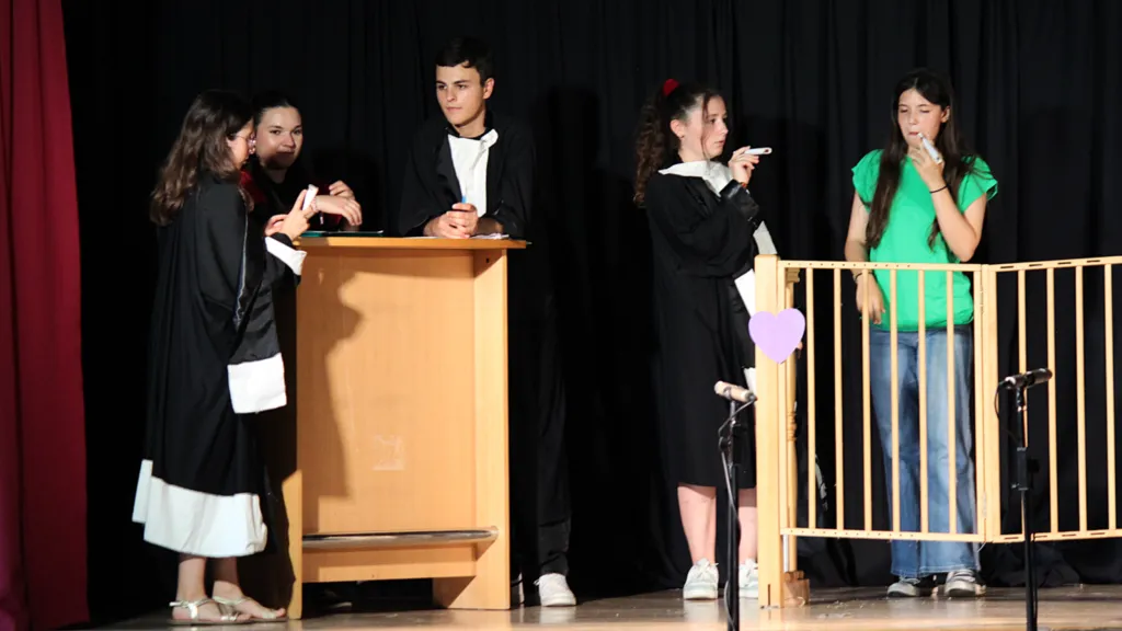 Procès à huis clos