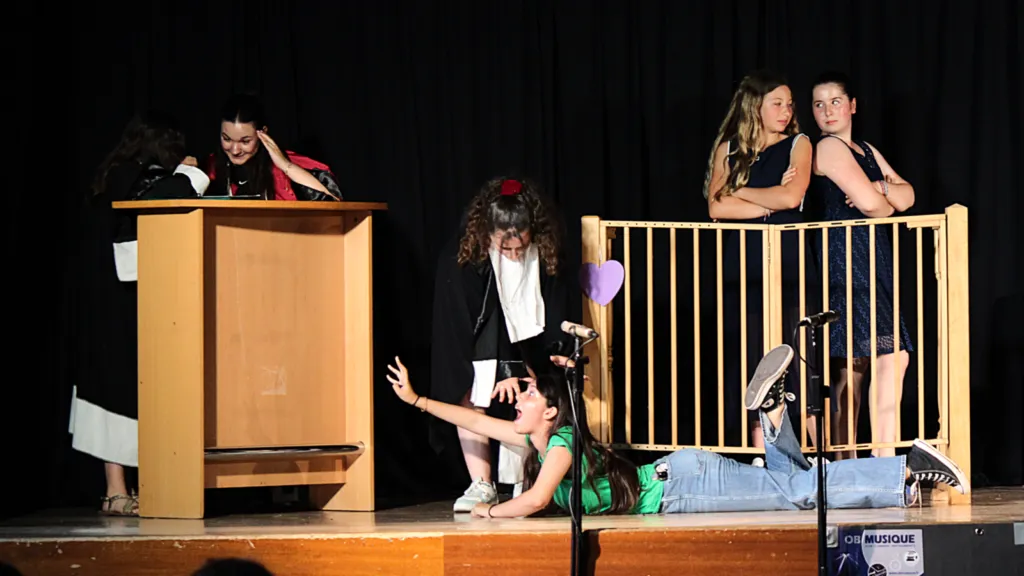 Procès à huis clos